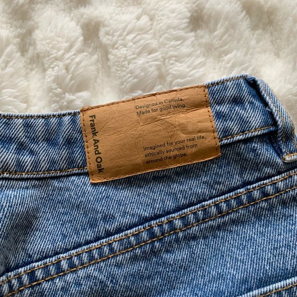 FRANK & OAK | Denim Mom Jeans Light Wash - Picture 4 of 4